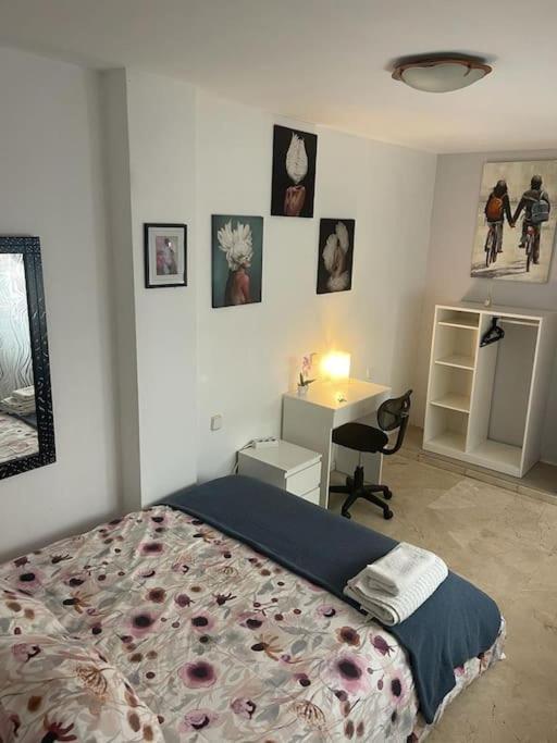 Apartamento Canteras Con Bano Privado , En Compartido *