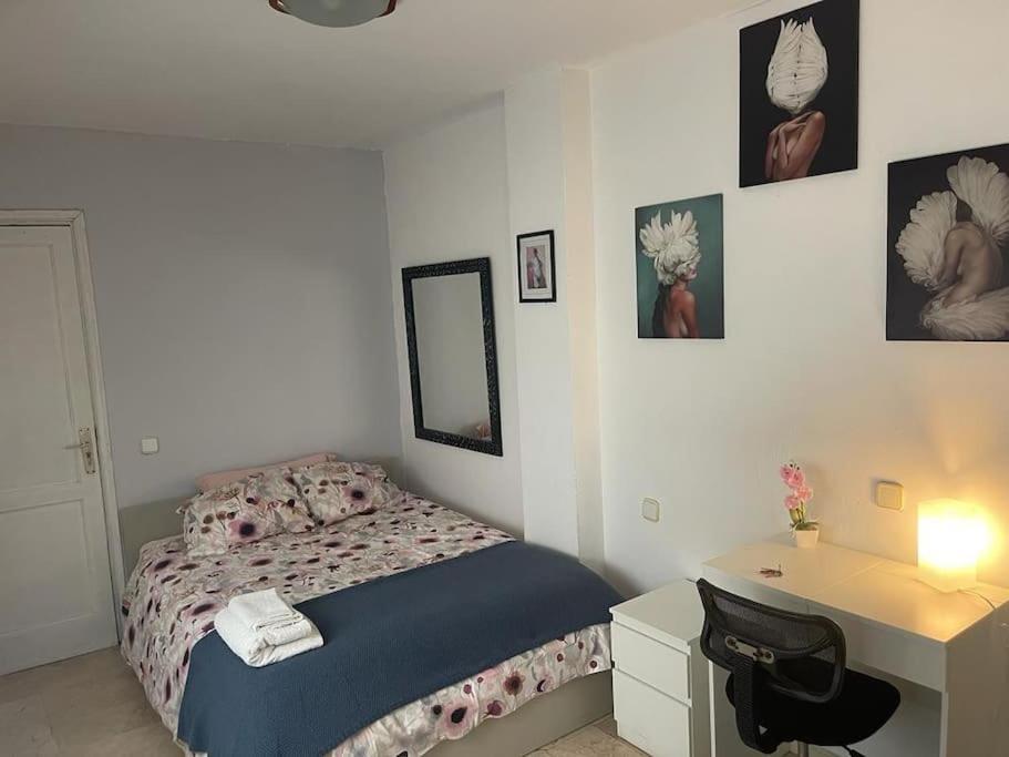 Apartamento Canteras Con Bano Privado , En Compartido *